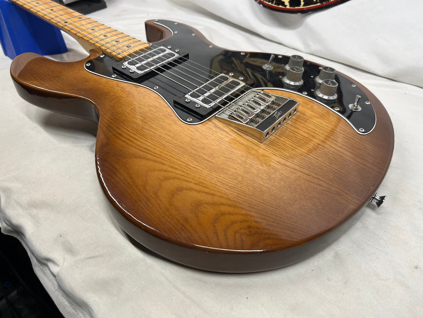 Peavey T-60 Natural Doublecut Electric Guitar