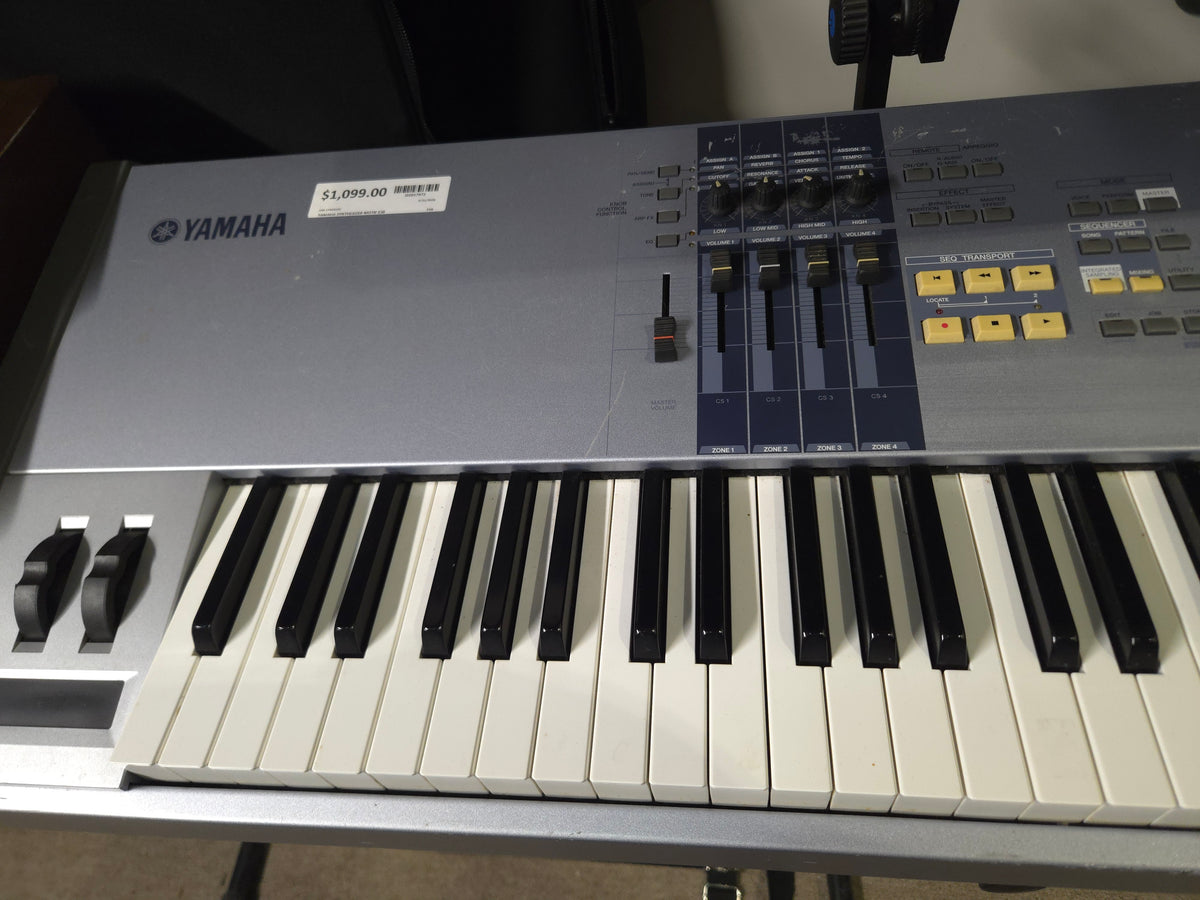 Yamaha Motif ES 8 Production Synthesizer 2000s - Local Pickup Only
