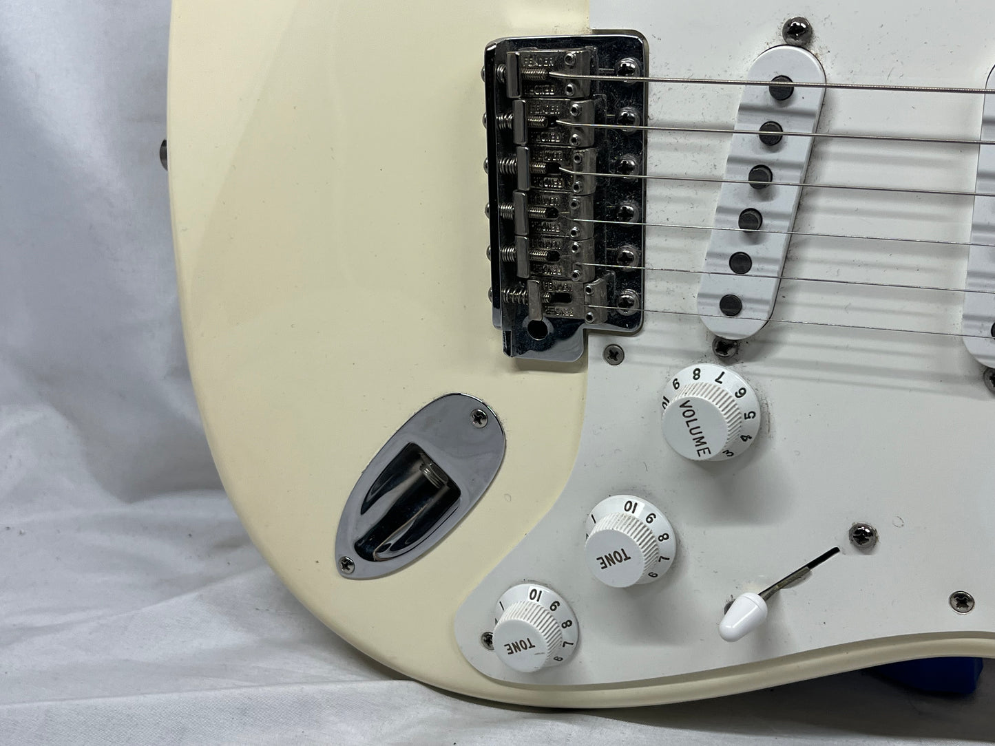 Fender Jimmie-Vaughn Tex-Mex Stratocaster Strat Electric Guitar MIM - Made in Mexico - Olympic White