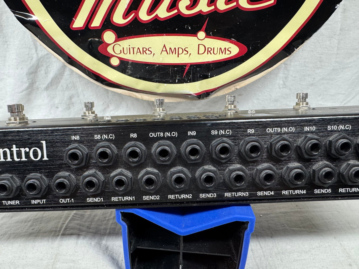 One Control Crocodile Tail Loop with BJF Buffer 10 Effects Loops Pedal with MIDI