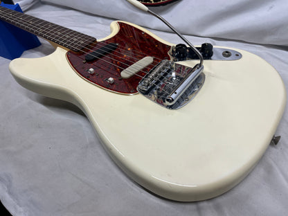 Fender Mustang 1967 Electric Guitar - Non-Original Neck Pickup