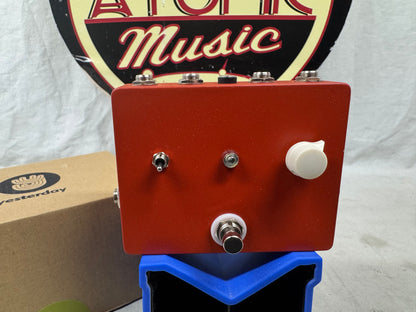 Yesterday Effects Color Theory Analog Parallel Processor Effects Loop Pedal with Box