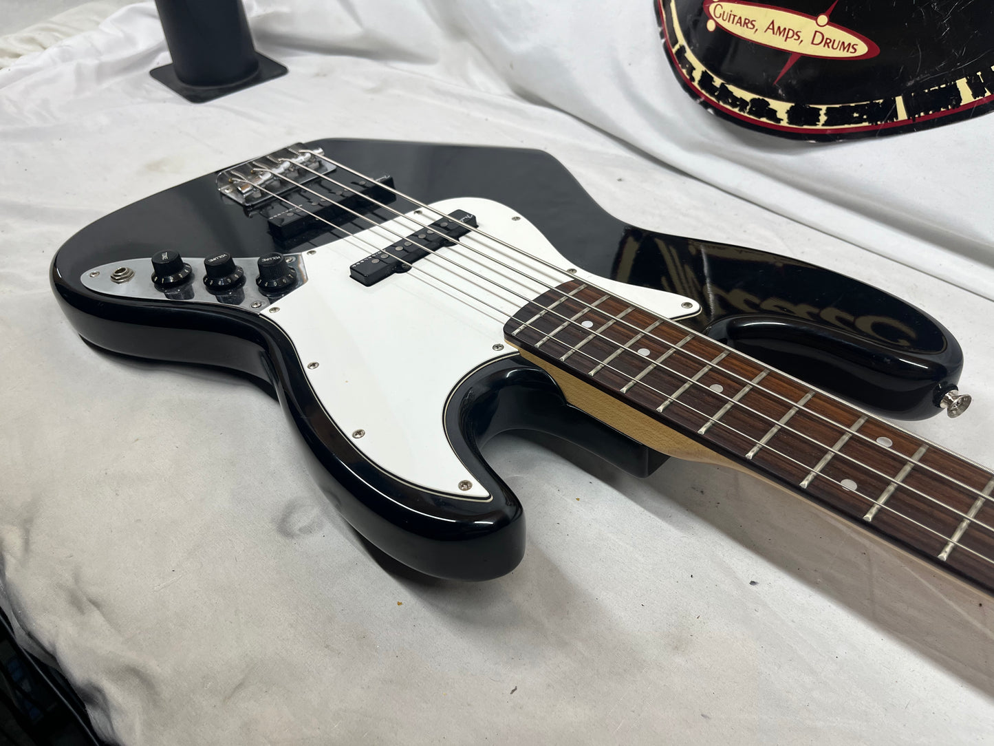 Squier 4-String Electric Jazz Bass