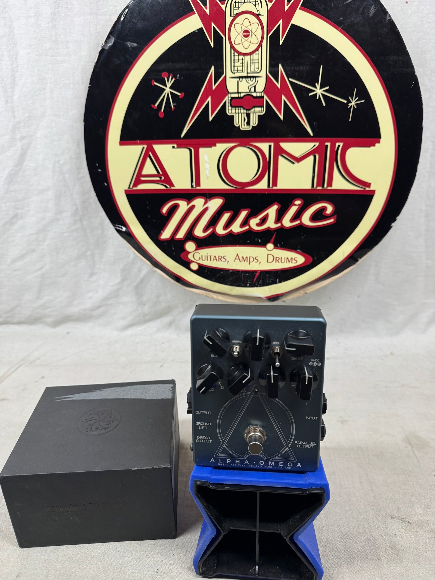 Darkglass Electronics Alpha Omega Bass Preamp Distortion Pedal with Box