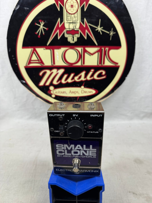 Electro-Harmonix EH 4600 eh4600 Small Clone Full-Chorus Pedal