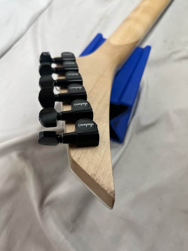 Jackson JS22 HH Doublecut Electric Guitar - Image 25