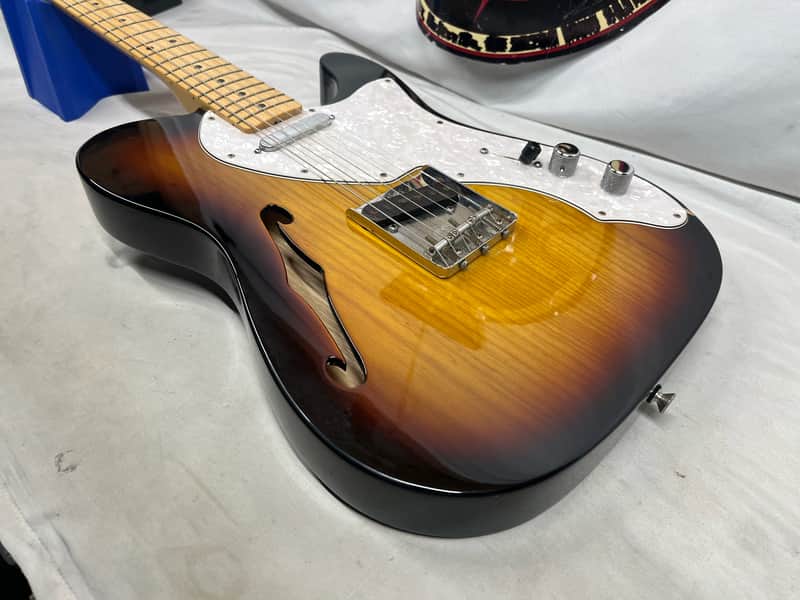 Fender '69 Telecaster Tele Thinline Semi-Hollow Body Electric Guitar - Image 19