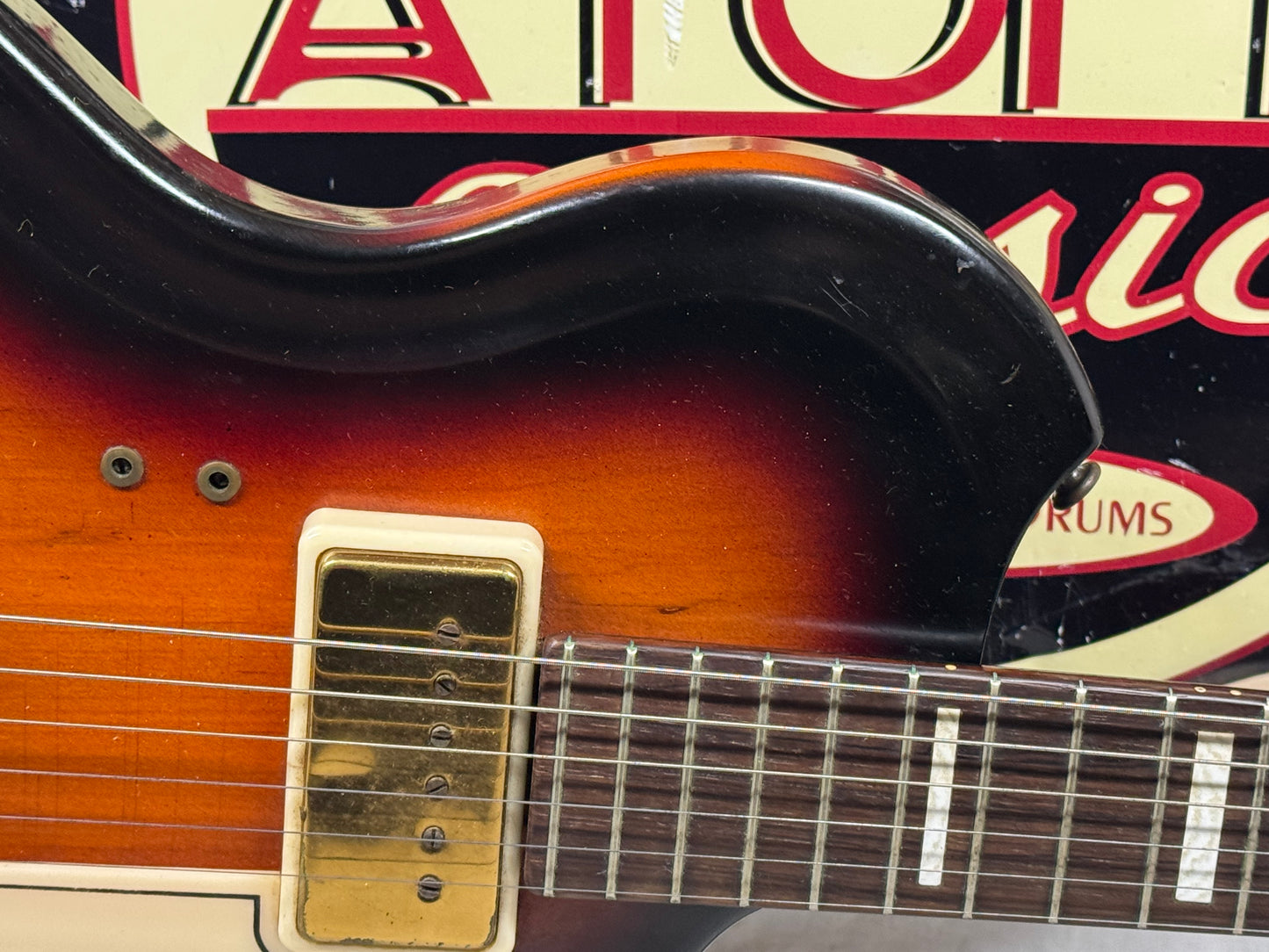 Supro Rhythm Master Guitar with Case - Sunburst