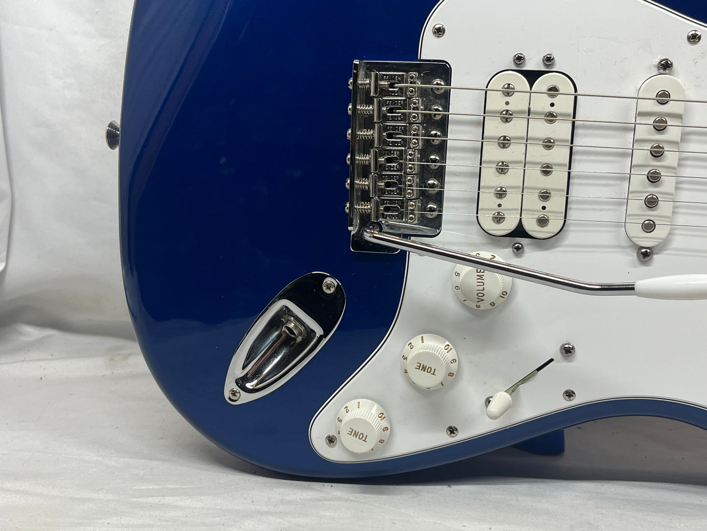 Fender Standard Stratocaster strat HSS Electric Guitar MIM - Made in Mexico- Electron Blue