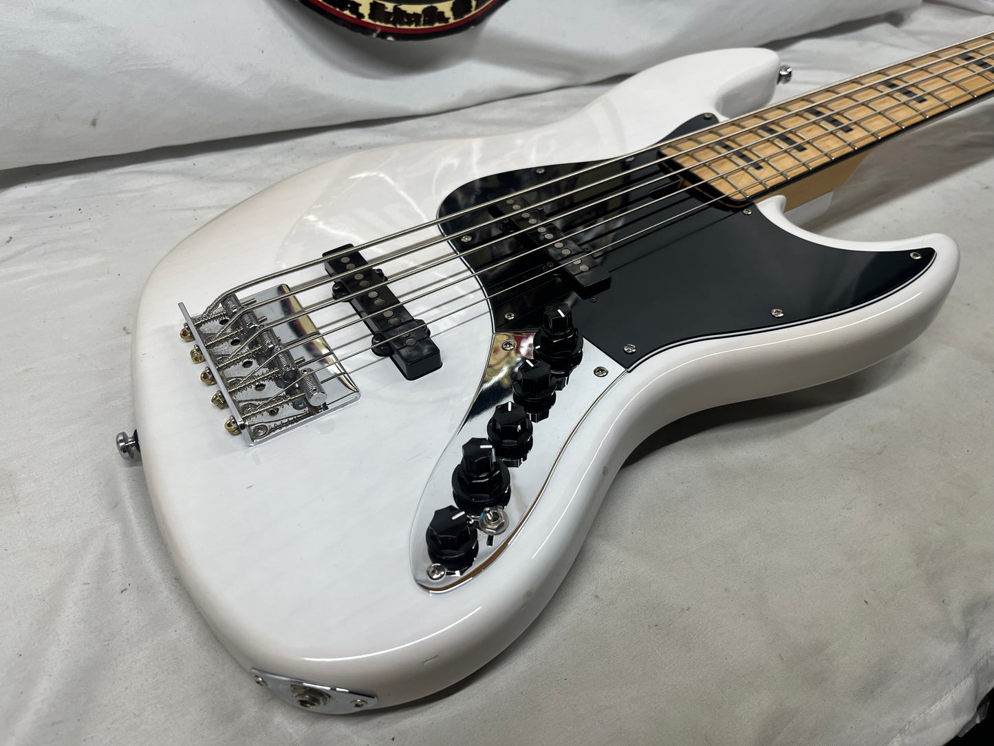 Sire Marcus Miller V7 5-String J-Style Electric Bass