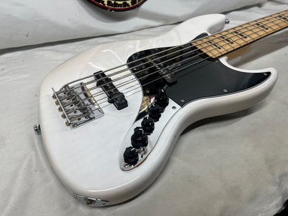 Sire Marcus Miller V7 5-String J-Style Electric Bass