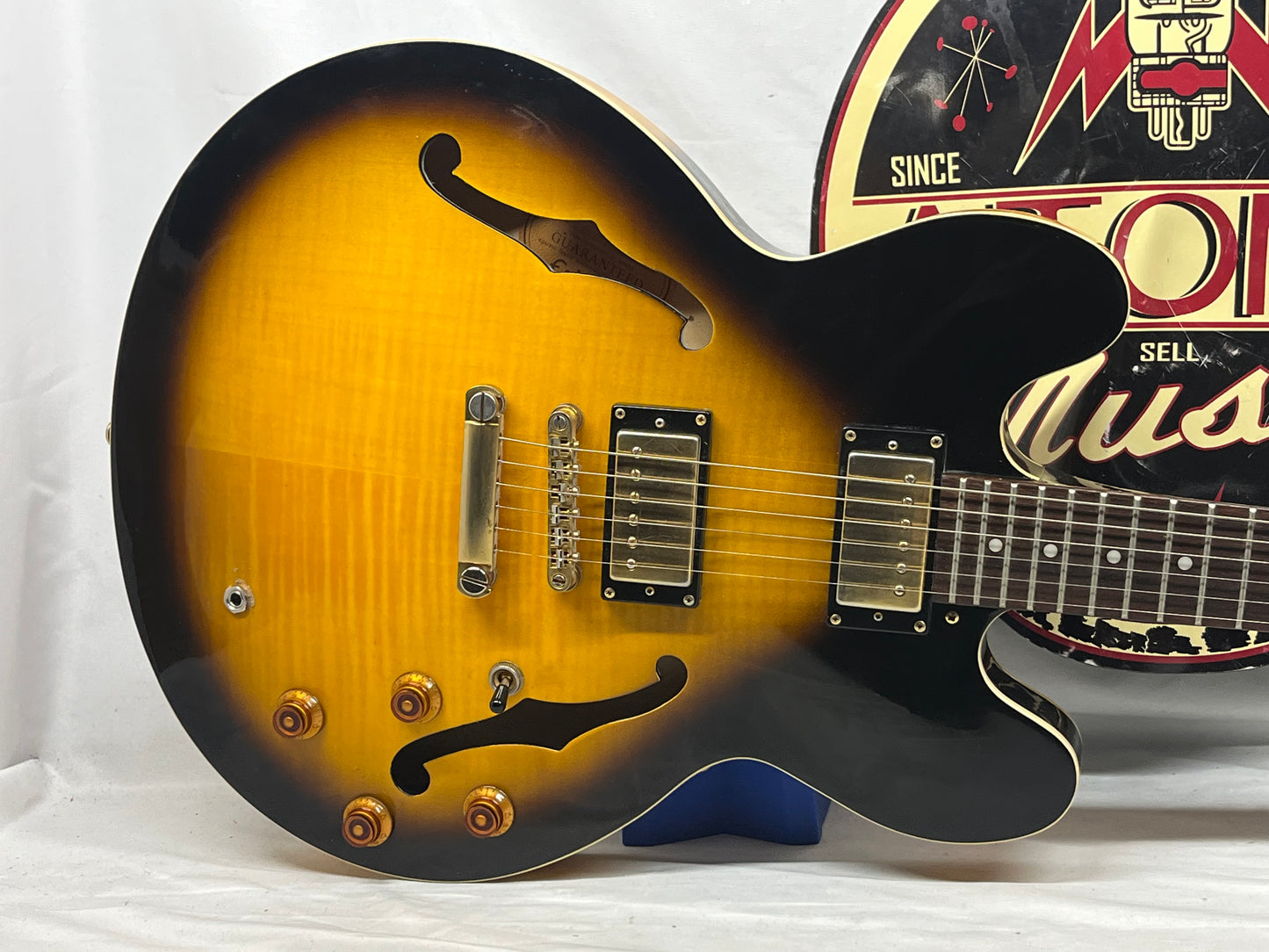 Epiphone DOT Deluxe VS Semi-Hollow Body Electric Guitar