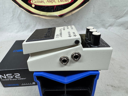 Boss NS-2 ns2 Noise Suppressor Noise Gate Pedal with Box 2023