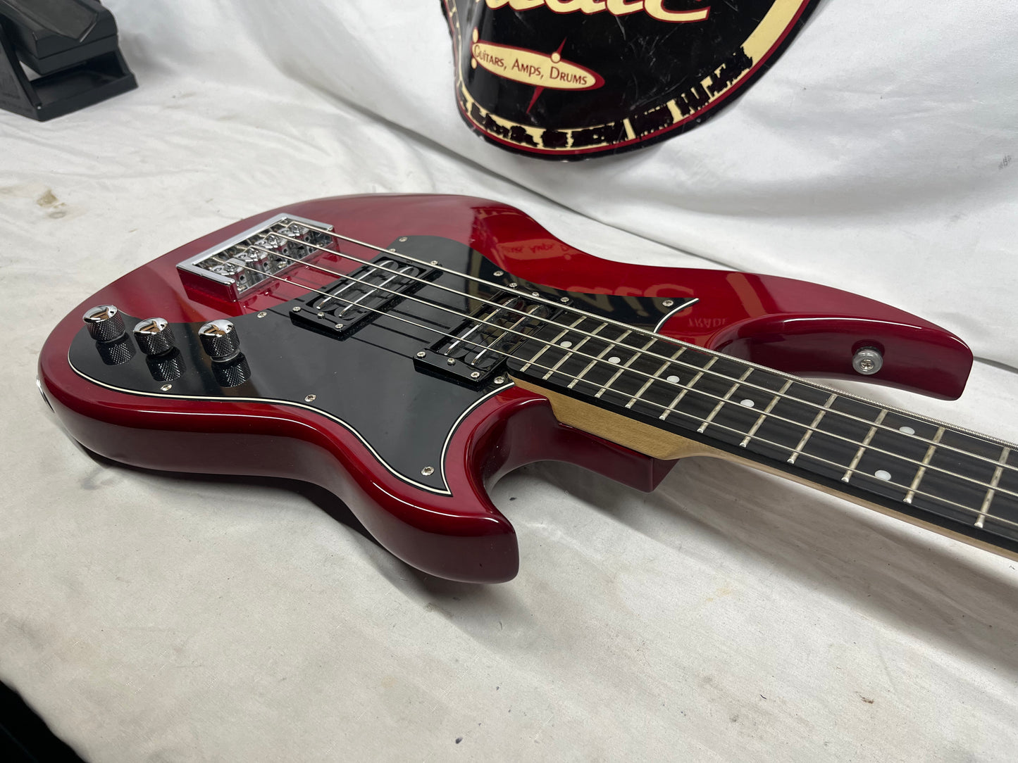 Hagstrom HB-4 Doublecut 4-String Electric Bass with Gig Bag - Split in Fretboard *See Photos*