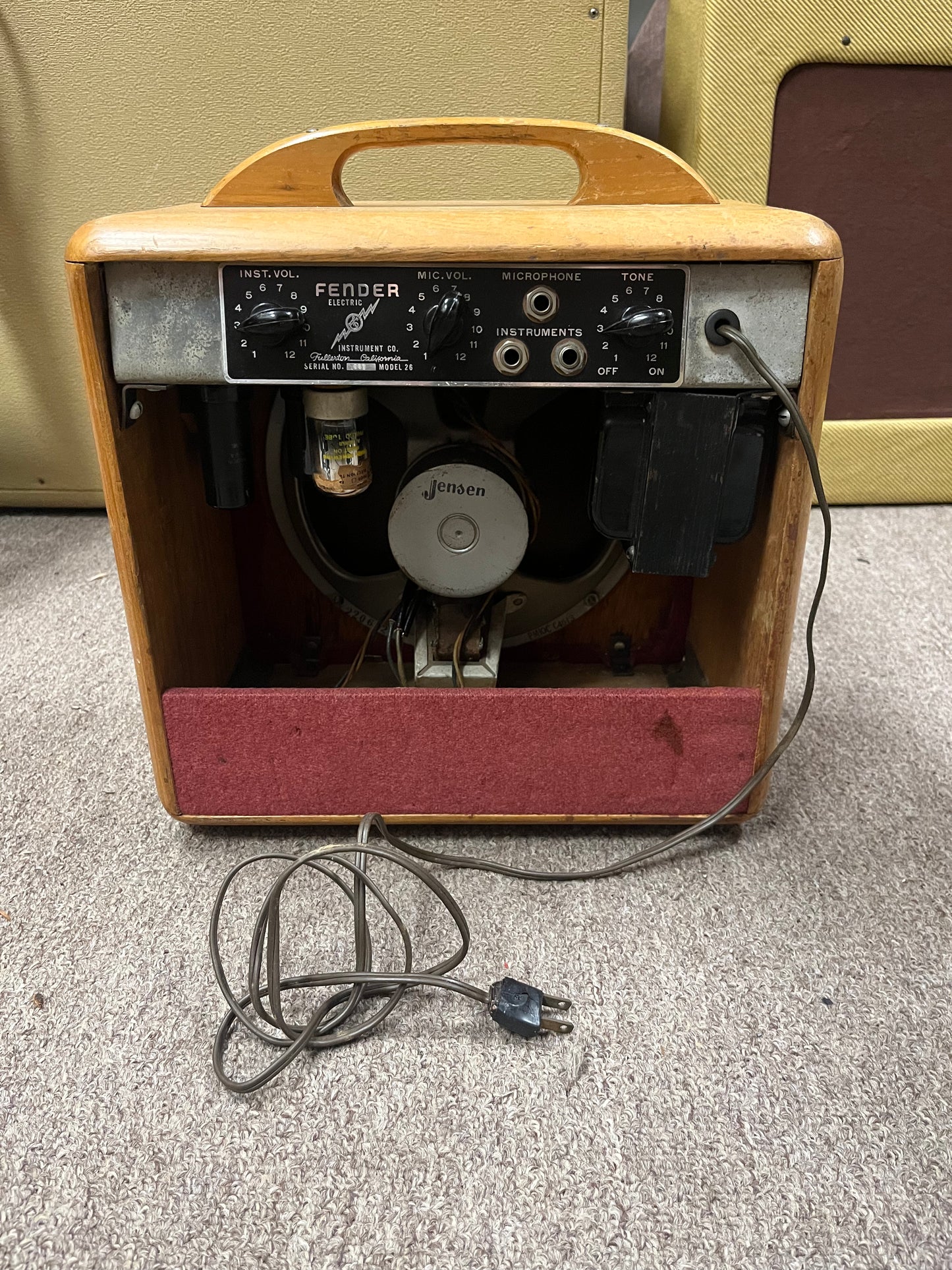 Fender Model 26 Deluxe Woody Vintage RARE Guitar Tube Amplifier Combo - Local Pickup Only