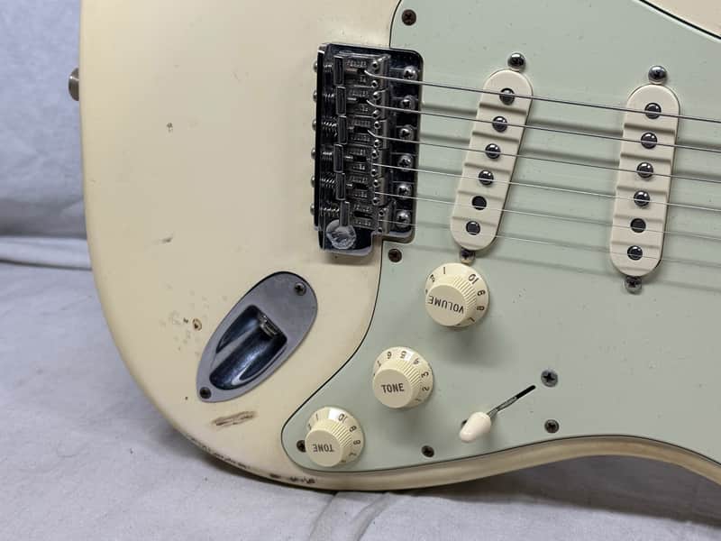 Fender Road Worn '60s Stratocaster Guitar - Image 5