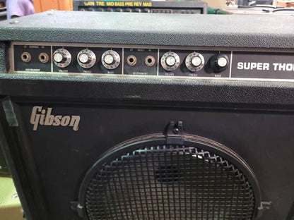Gibson Super Thor 2x15" Bass Combo - Image 2