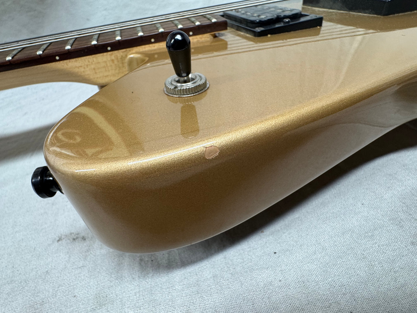 Fender Toronado GT HH Guitar with Case - MIK Made In Korea 2004 - Gold