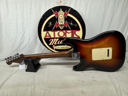 Fender Limited Edition American Standard Stratocaster Guitar with Rosewood Neck + Case 2016 - 3-Color Sunburst / Rosewood fingerboard