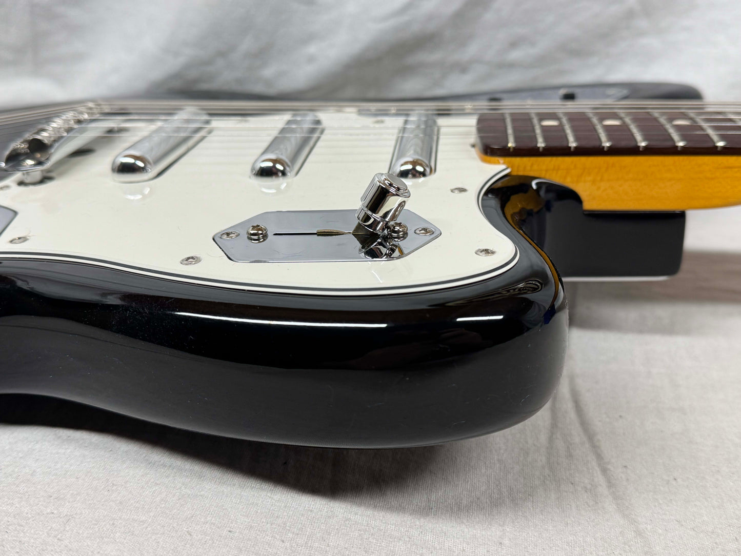 Fender Limited Edition Johnny Marr Signature Special Jaguar Guitar with COA + Case 2025 - Black / Rosewood fingerboard