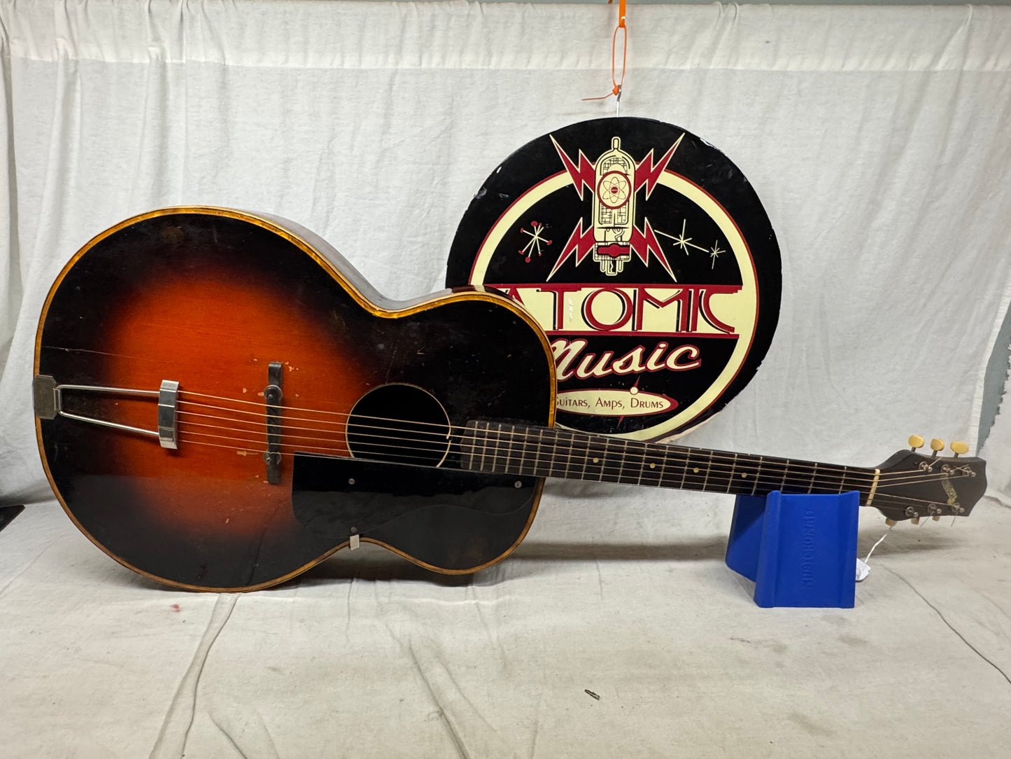 Gretsch Acoustic Guitar with Chipboard Case 1953