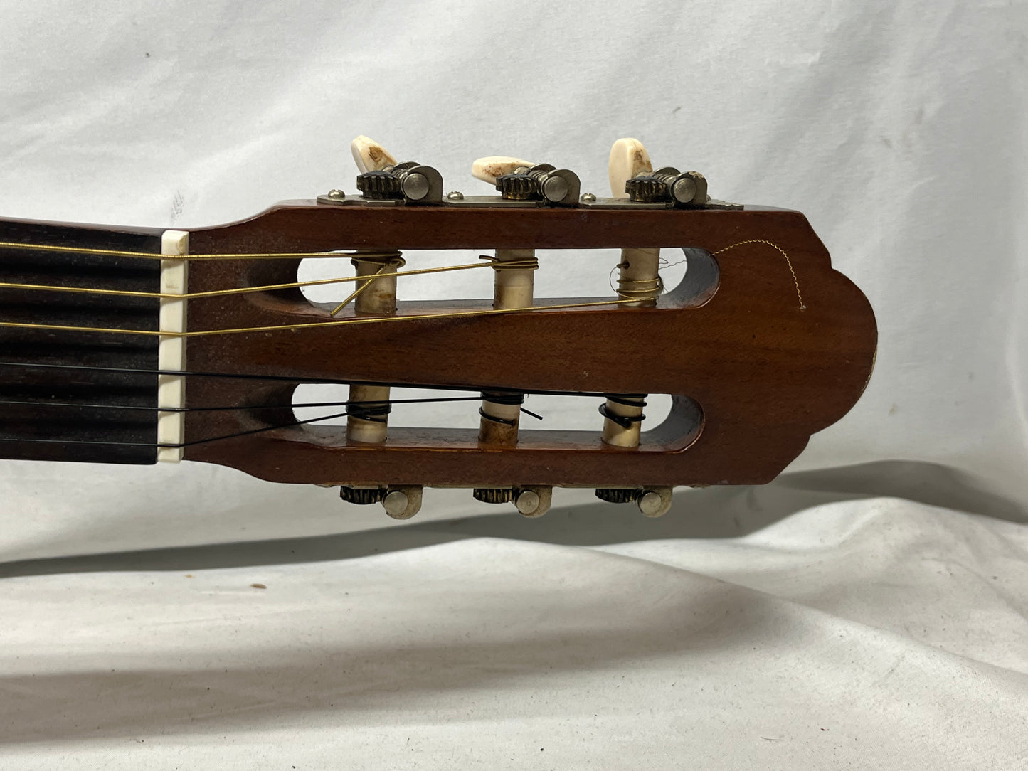 Yamaha Eterna EC-12 Classical Acoustic Guitar
