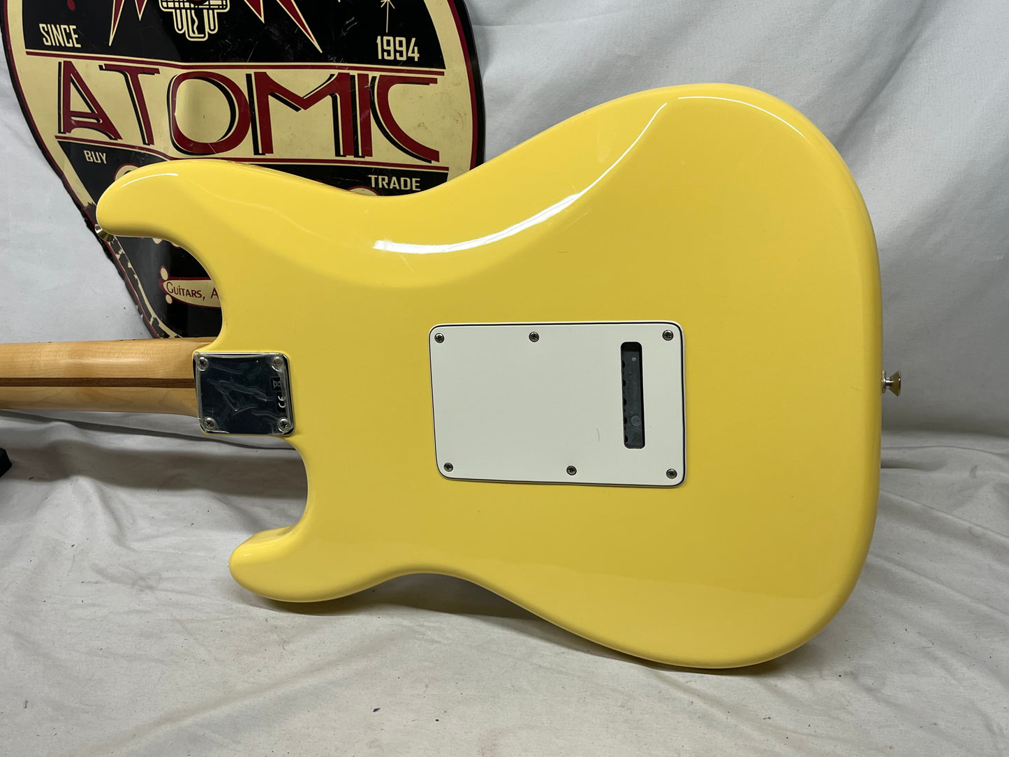 Fender Player Stratocaster Strat HSS Electric Guitar MIM - Made in Mexico - Buttercream