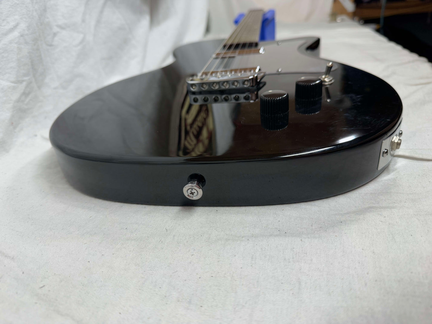 Danelectro '56 U2 Pro Guitar with Gig Bag Reissue - Black
