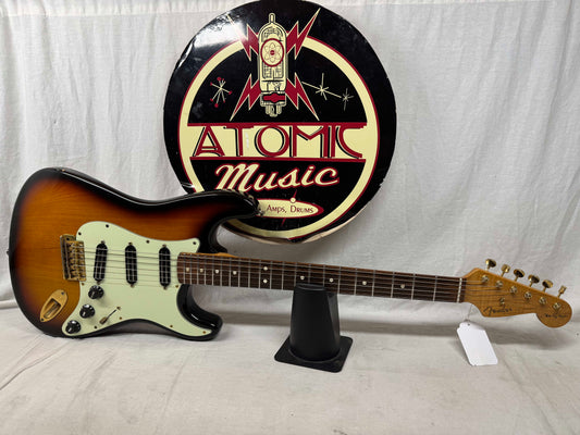 Fender USA SRV Stevie Ray Vaughan Signature Stratocaster Guitar with DiMarzio Hot Rails pickups + Case 1994 - 3-Color Sunburst / Pau Ferro fingerboard