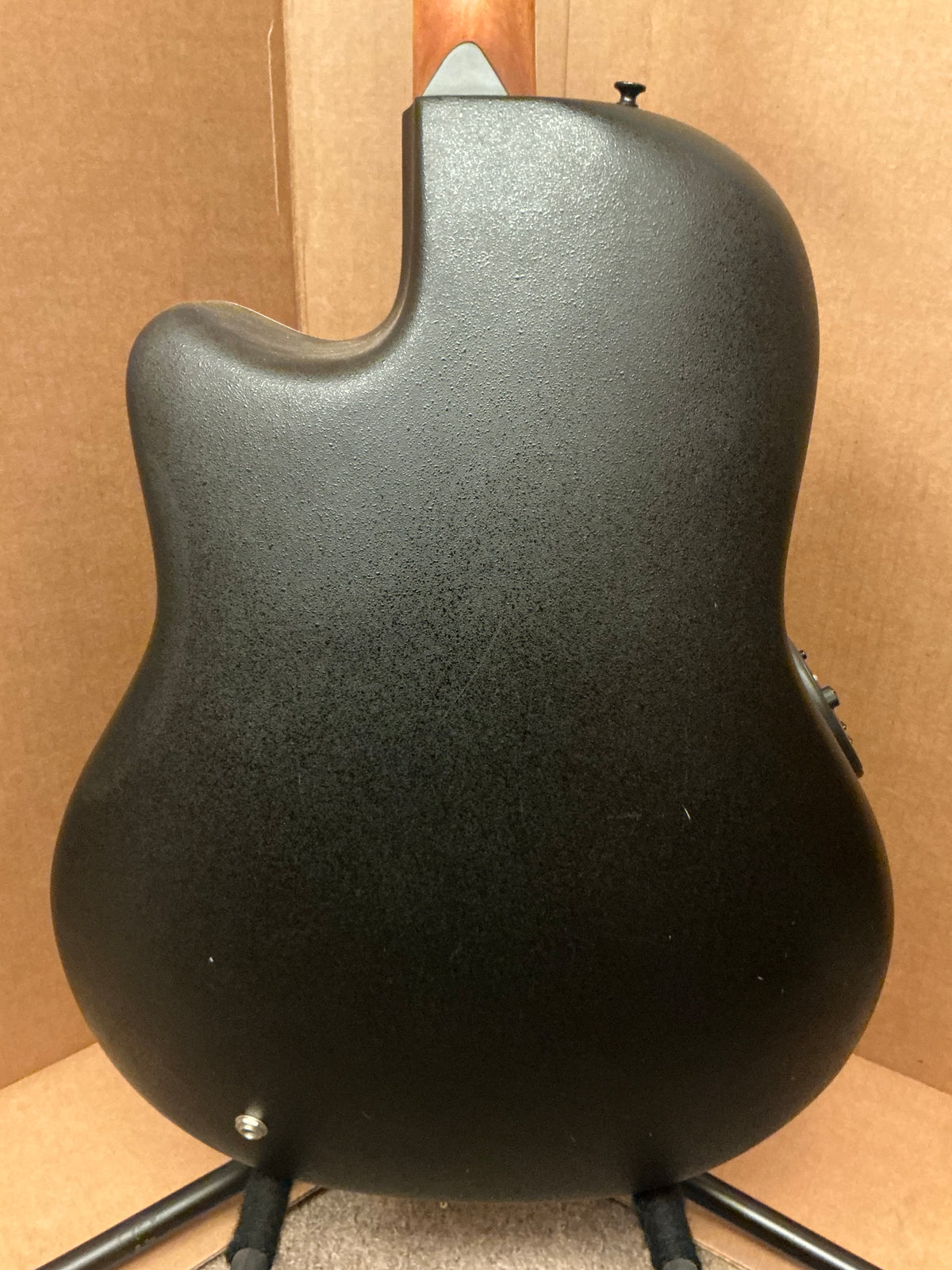 Ovation Celebrity GC 057M Acoustic Guitar