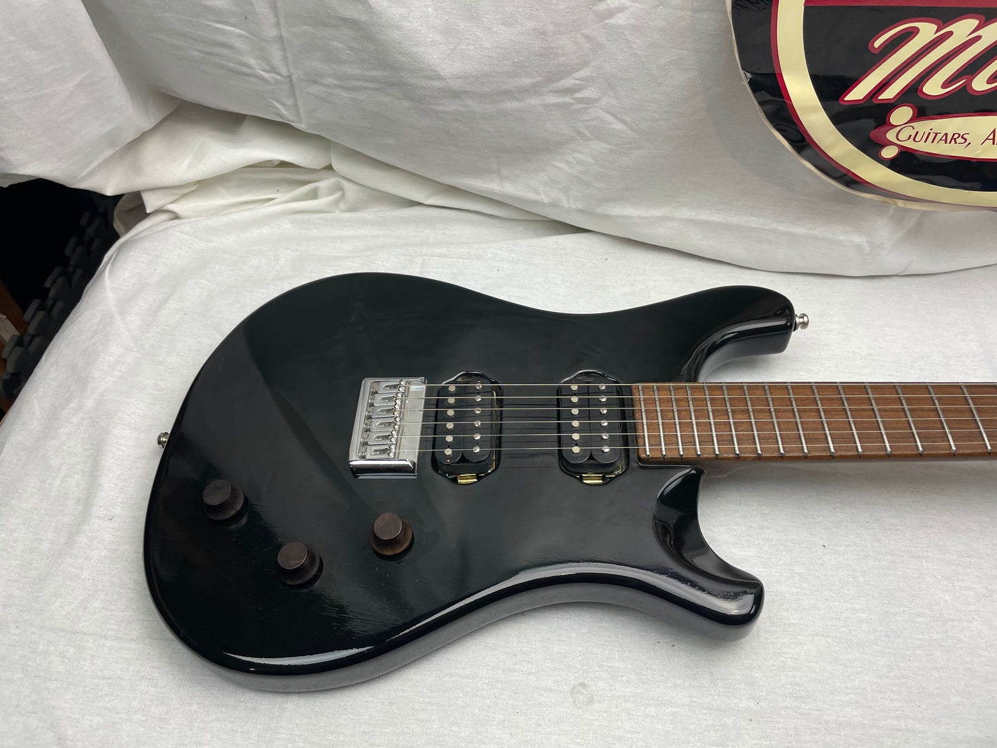 Anu S-style Doublecut Electric Guitar - Black