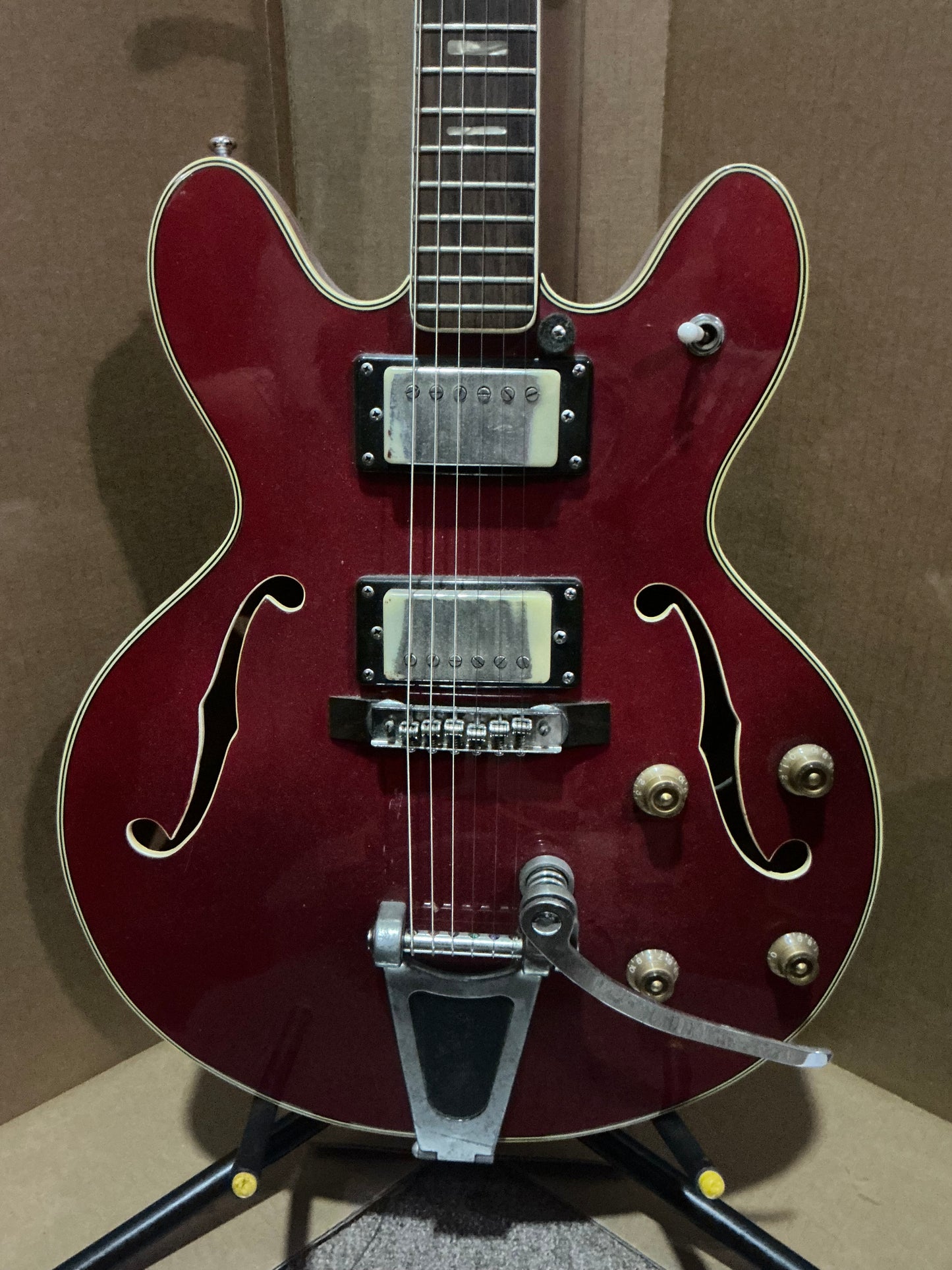 Kent 335 Style Semi-Hollow Electric Guitar