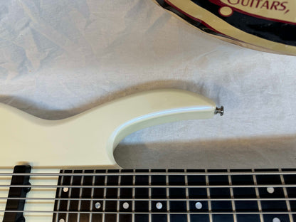 Carvin LB76 LB-76 6-string Bass with Case - s/n 43381 - Pearloid White