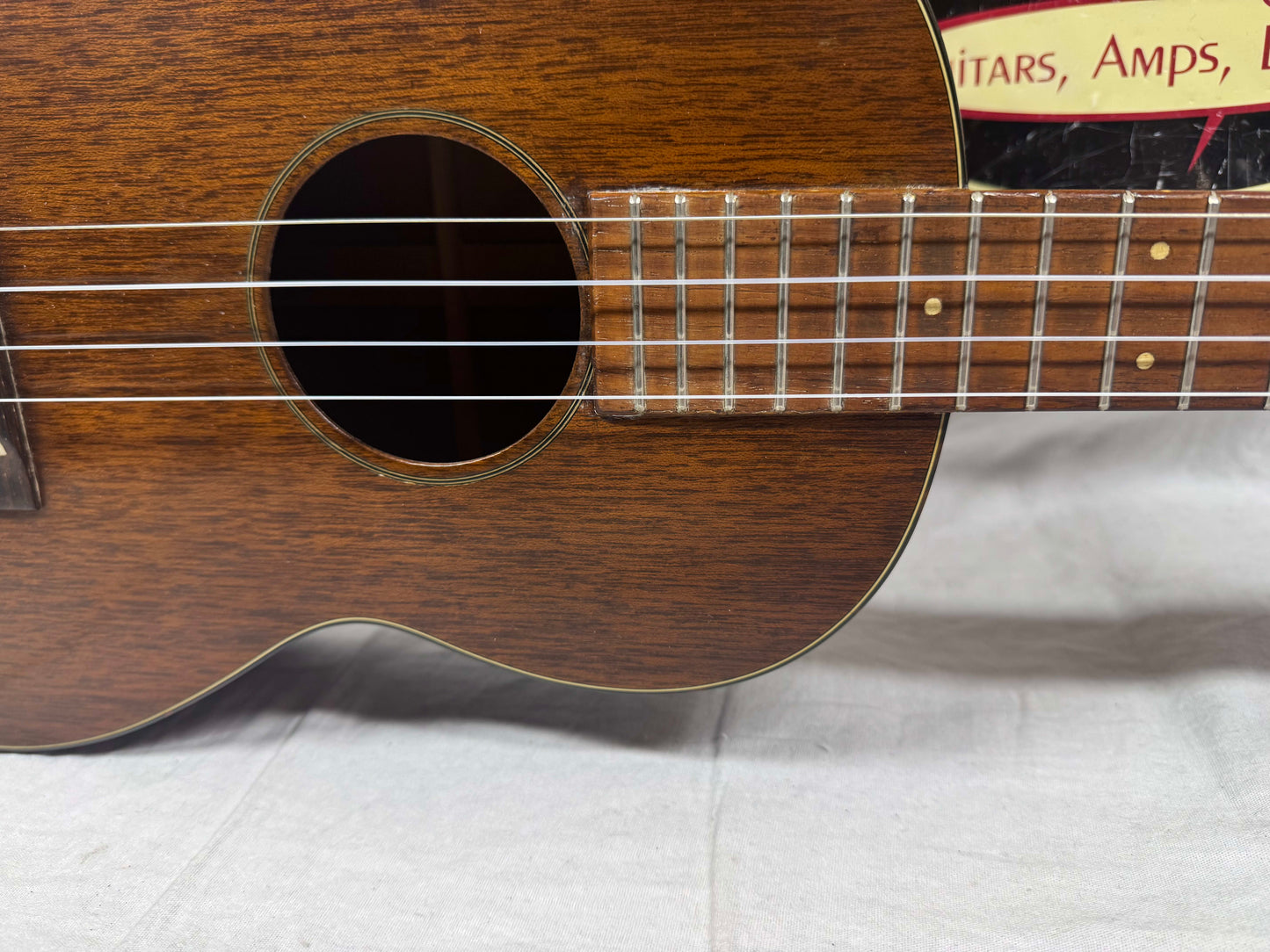 Martin Style 51 Mahogany Baritone Ukulele with Case - replaced tuners