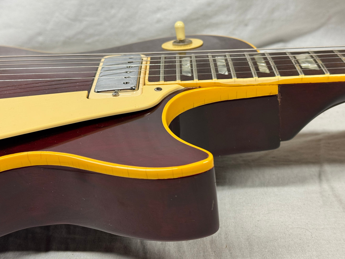 Gibson Les Paul Deluxe Guitar with Case 1978