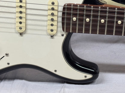 Fender Limited Edition American Standard Stratocaster Guitar with Rosewood Neck + Case 2016 - 3-Color Sunburst / Rosewood fingerboard