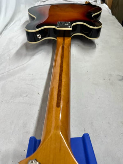 Squier Classic Vibe Starcaster Semi-Hollow Body Electric Guitar - Image 22