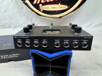 GuitarGate Labs Teleport Collaborative Looper Pedal with Box