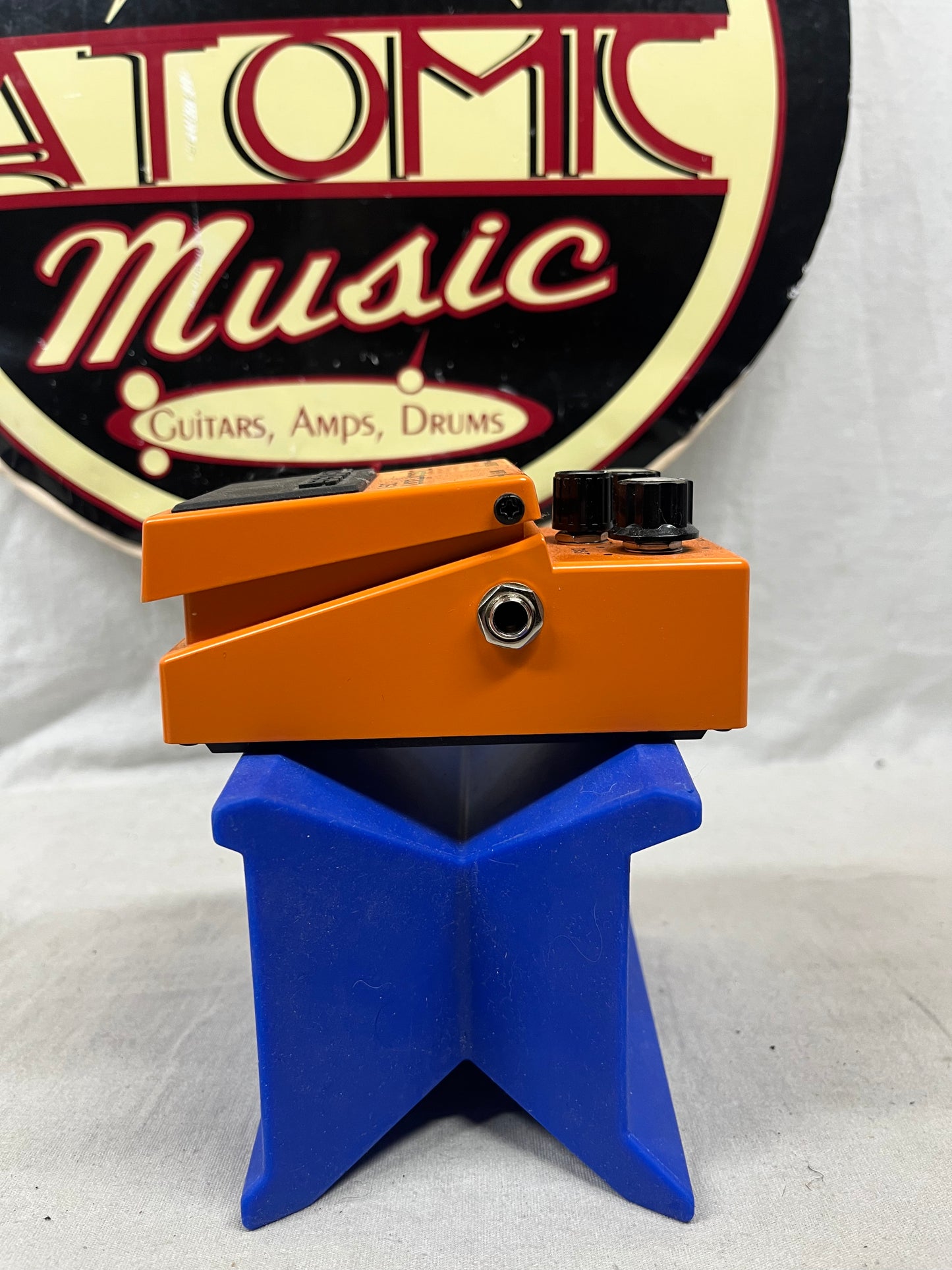Boss DS-1 ds1 Distortion Pedal with Box