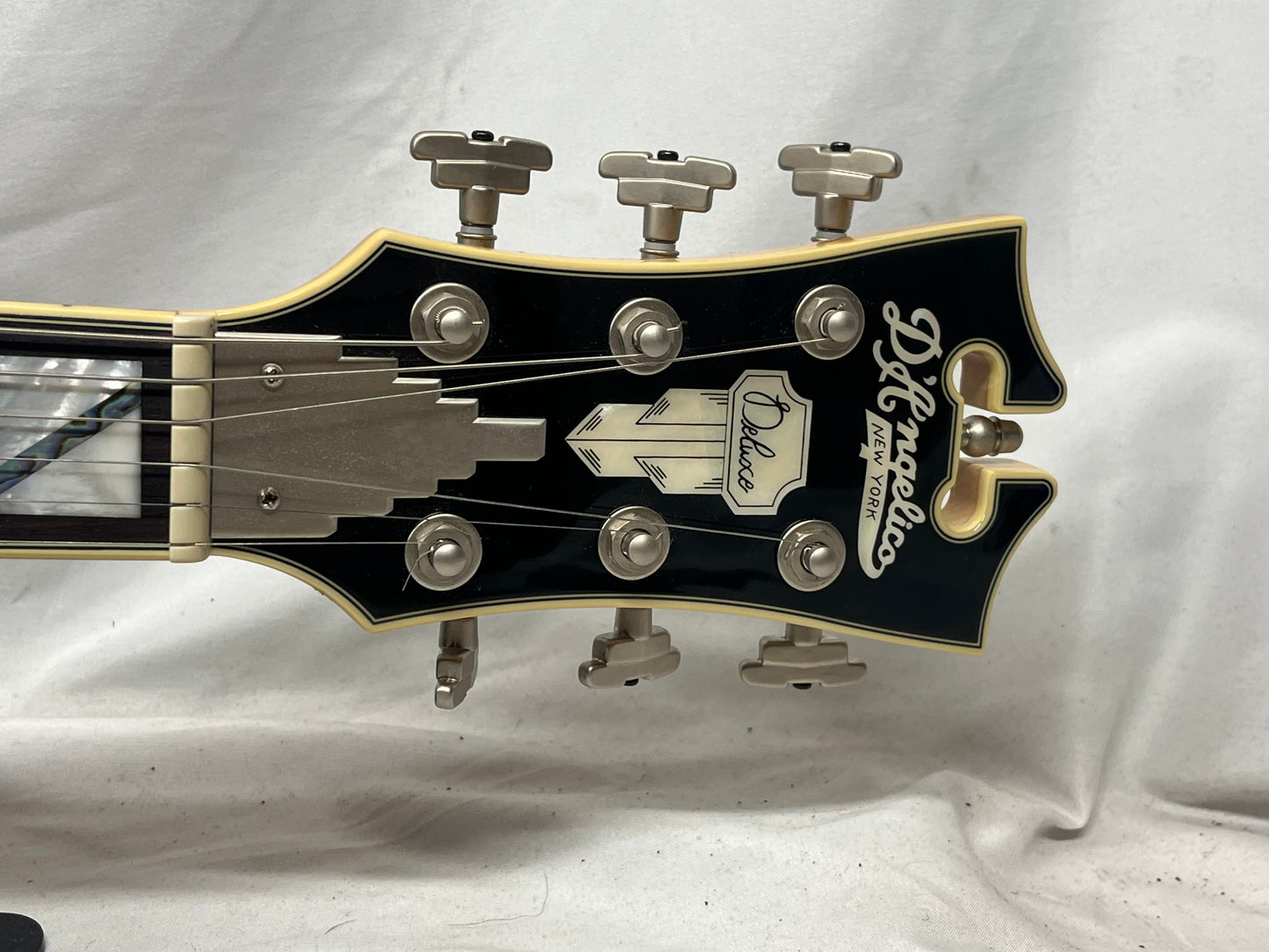 D'Angelico Deluxe Atlantic Singlecut Electric Guitar