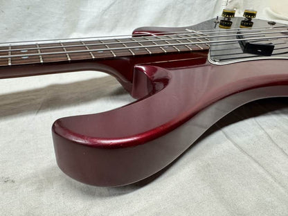 Gibson Victory 4-string Bass with Case - Image 19