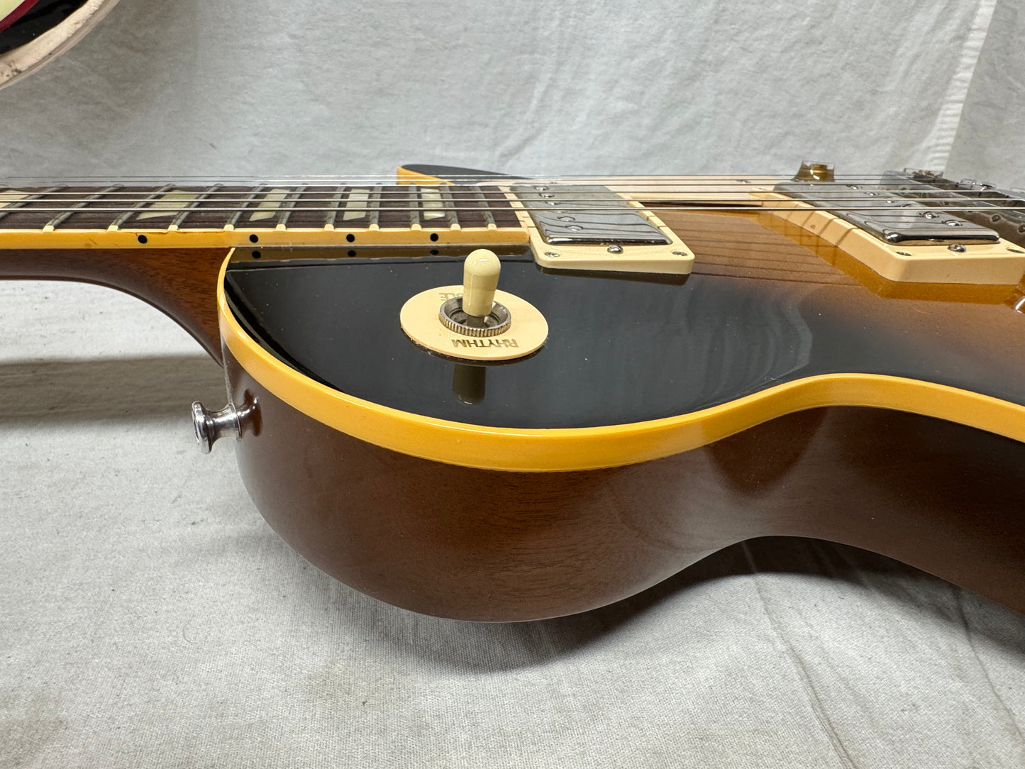 Gibson LPCGVSCH1 Les Paul Traditional Pro Guitar with Case 2012 - Vintage Sunburst