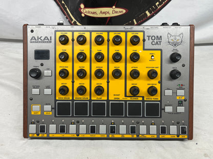 Akai Professional Tom Cat Analog Drum Machine with Power Supply