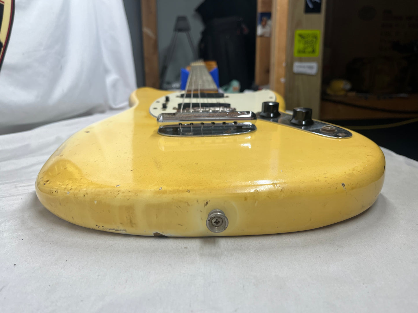 Fender Mustang Electric Guitar 1975 with Hard Case