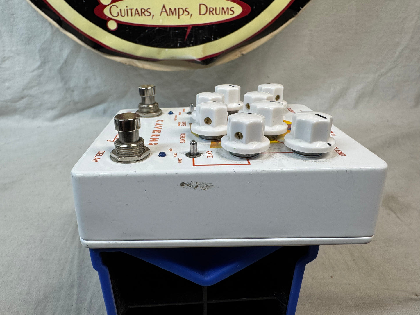 Keeley Electronics Caverns v2 Delay & Reverb Pedal