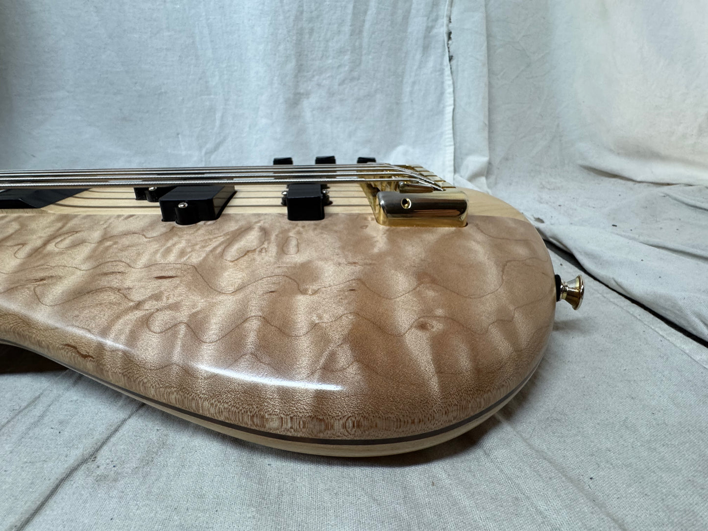 Spector Chuck Levin's Exclusive chucksclusive Euro Series Euro 5 LT euro5lt 5-string Bass with Case