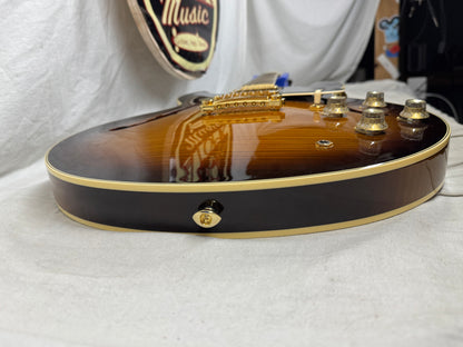 Yamaha SA2200 sa-2200 Semi-Hollowbody Guitar with Gator Case 2020