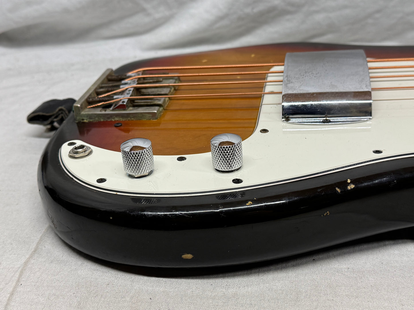 Fender PARTS BASS ? Fretless Precision Bass 4-string P-Bass with Case 1970s - 3-Color Sunburst / Maple neck
