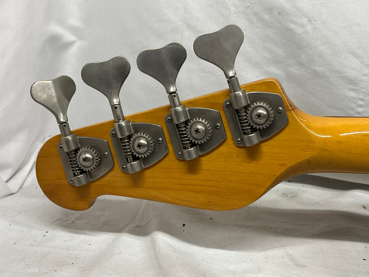 Yamaha Broad Bass VI 4-String Doublecut Electric Bass