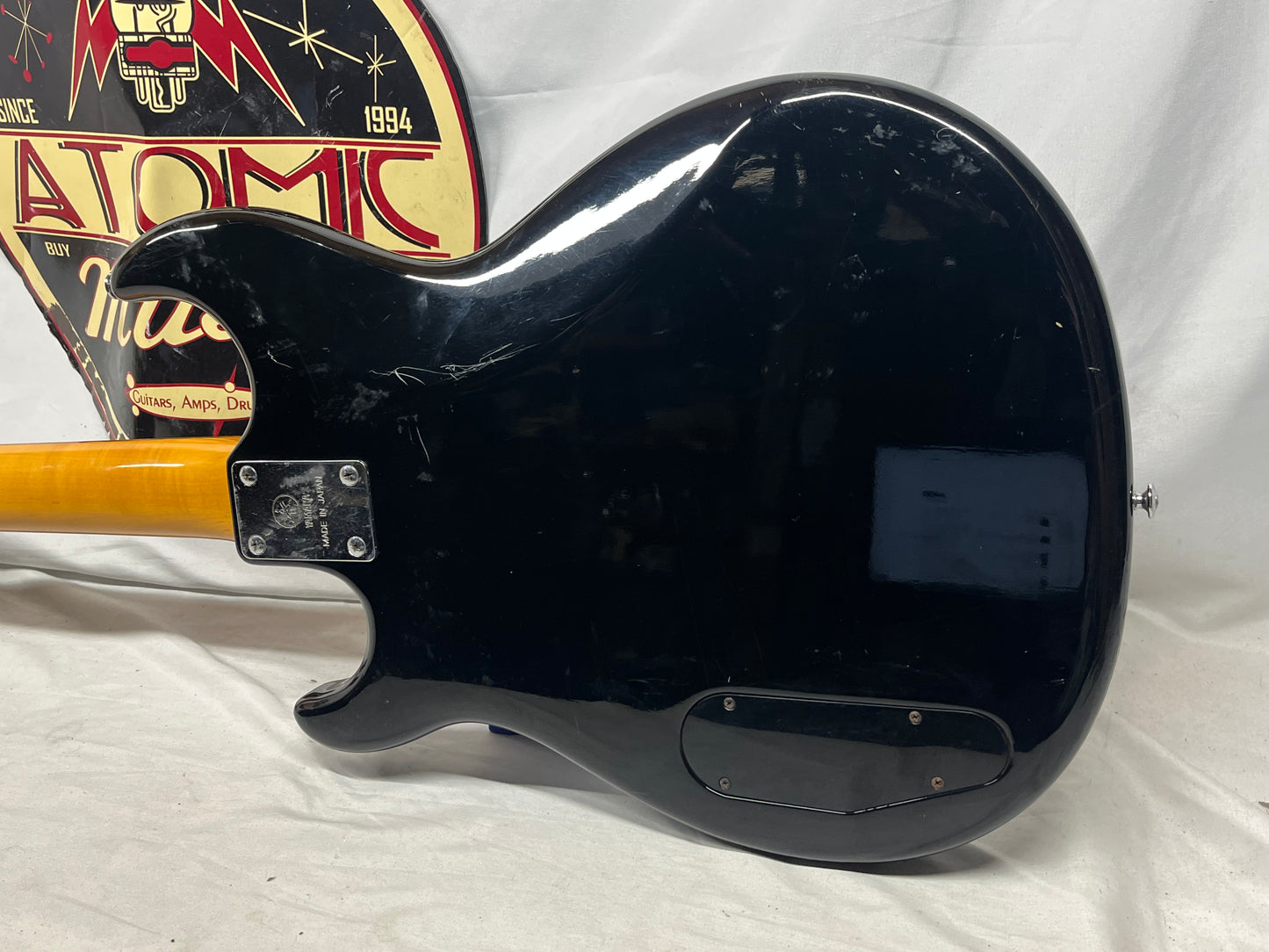 Yamaha Broad Bass VI 4-String Doublecut Electric Bass